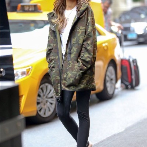 CAMO JACKET - Picture 2 of 4